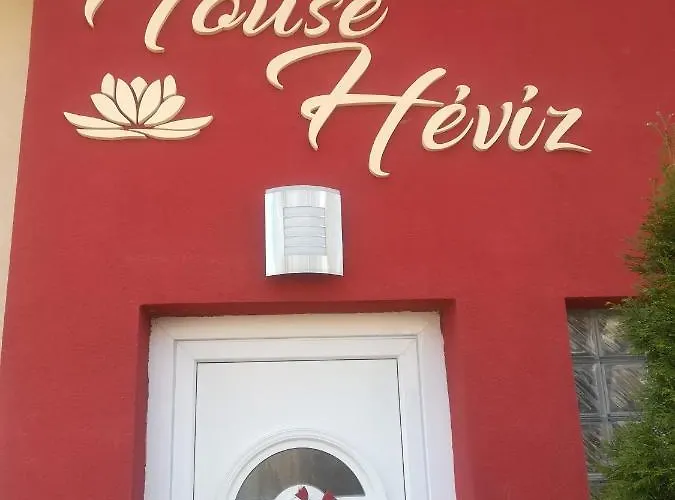 Dom wakacyjny House *
